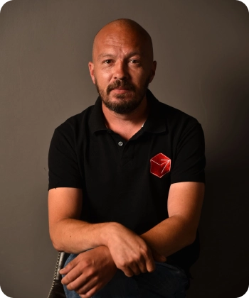 Александр Бахтин